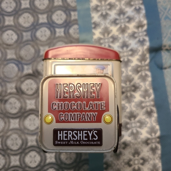 Vintage Hershey's Truck Tin - Picture 5 of 13